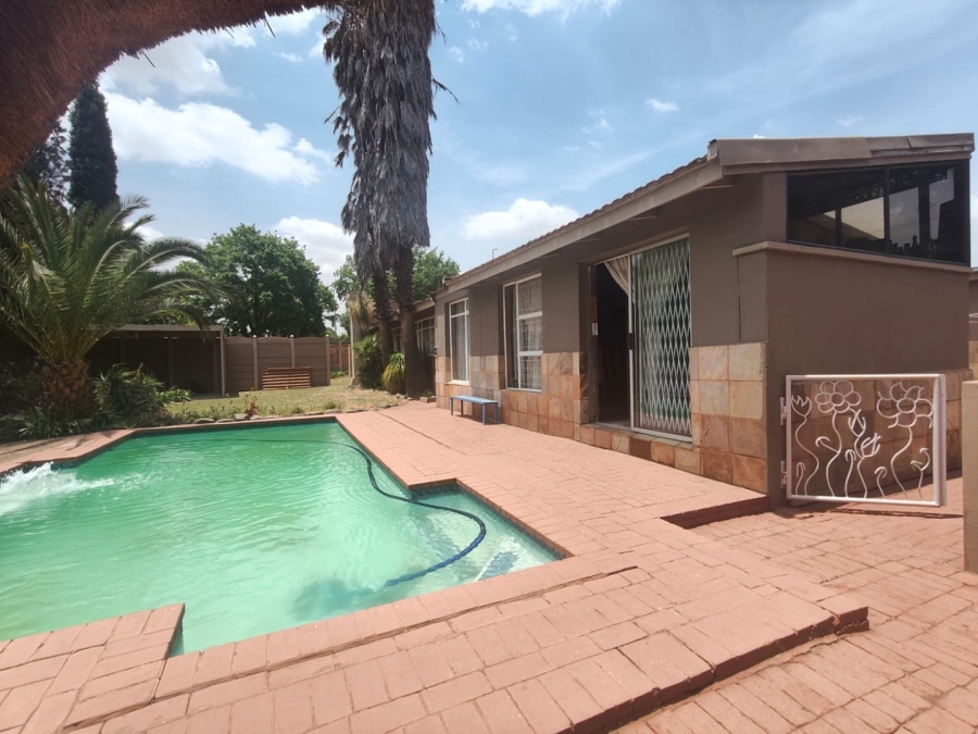 3 Bedroom Property for Sale in Sasolburg Ext 15 Free State